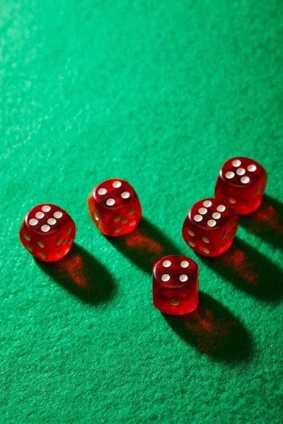 Tim live chat aezakmi siap membantu pertanyaan tentang permainan dan aturan